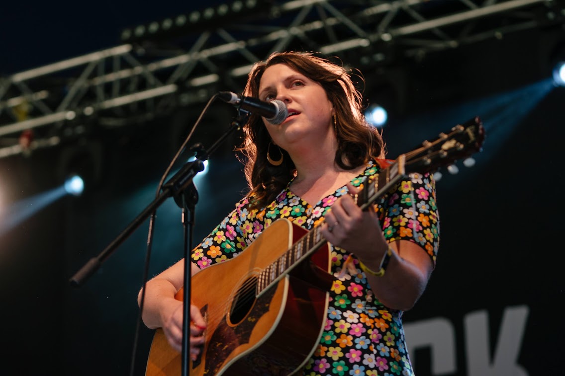 Black Deer Festival Interview: Caroline Spence – Americana UK