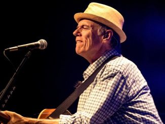 John_Hiatt_and_The_Combo_ZMF_2015_jm43159