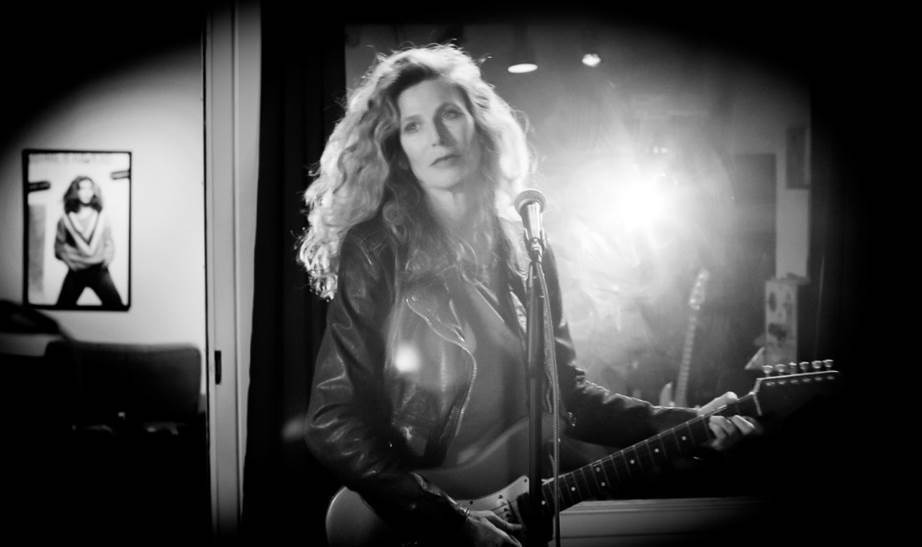 Sophie B. Hawkins To Release First New Album In Over A Decade ...