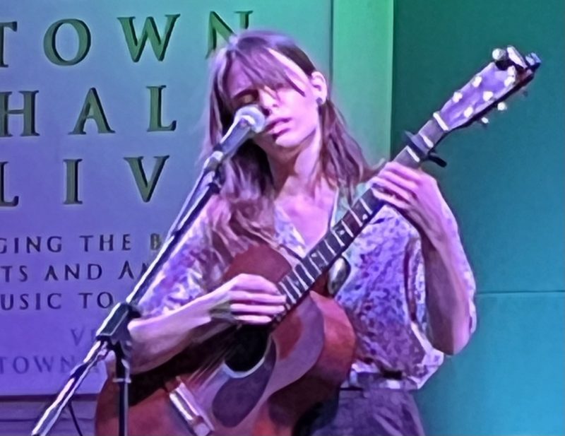 Emily Lawler live at the Town Hall, Kirton in Lindsey - 9th August 2024