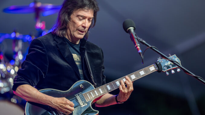 Steve Hackett on Guitar