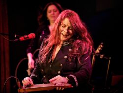 artwork Carolyn Wonderrland interview