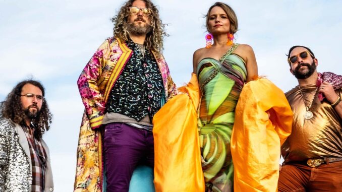 ELECTRIC BLUE YONDER lores