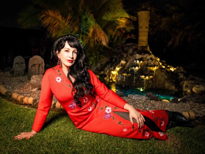 Grey DeLisle