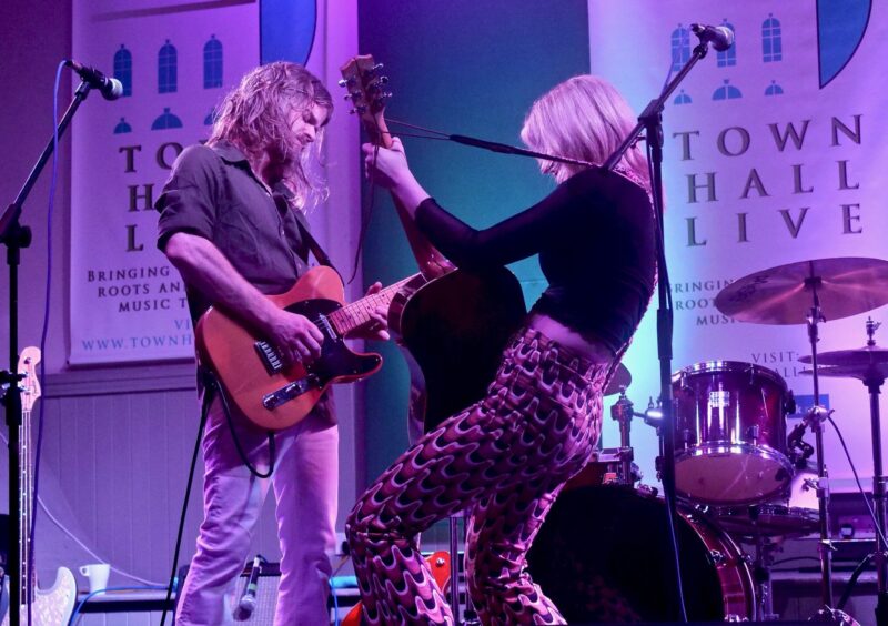 Andrew Leahey & Katie Bates live at the Town Hall, Kirton in Lindsey - 15th November 2025