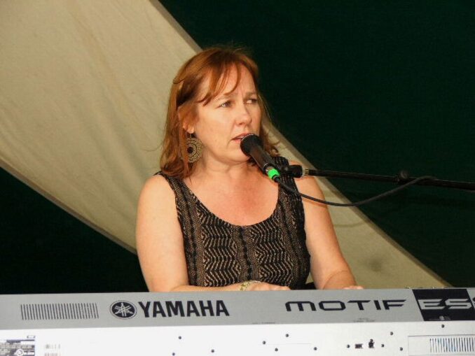 Iris Dement at Old Settler's Music Festival, Driftwood , Texas, 21st April , 2007