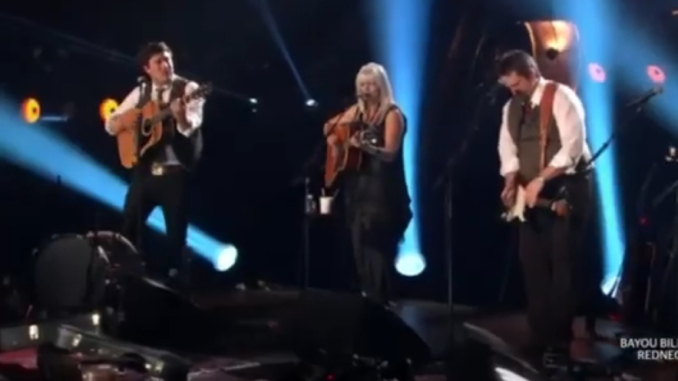 videoframe_169037 3 Emmylou Harris, Mumford and Sons and Jerry Douglas